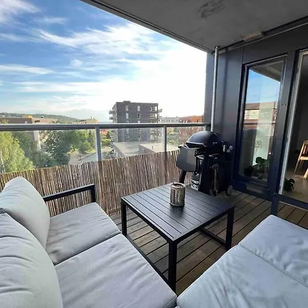 Modern And With Private Balcony Apartment *